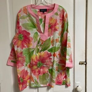 Jones New York Collection floral light tunic pink trim